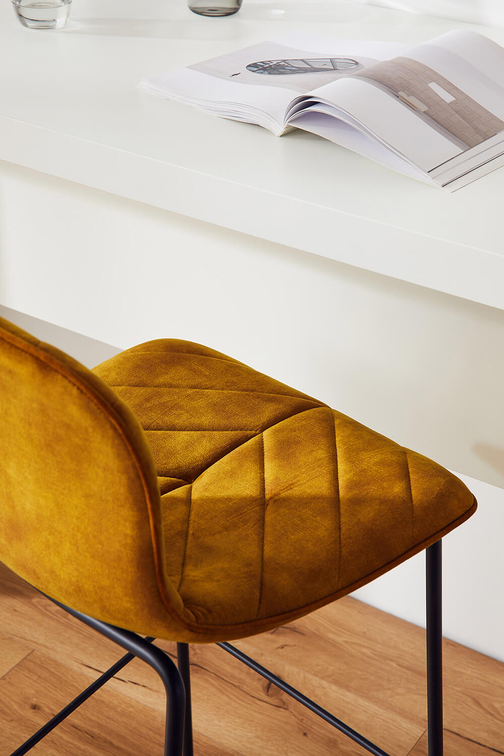 Leaf Barstool